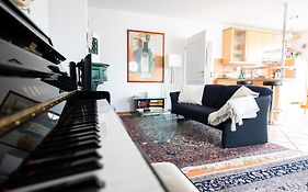 Villa Duene Mit Grosser Sonnenterrasse, Kamin, Wlan Und Tiefgarage Fuer 2-4 Personen